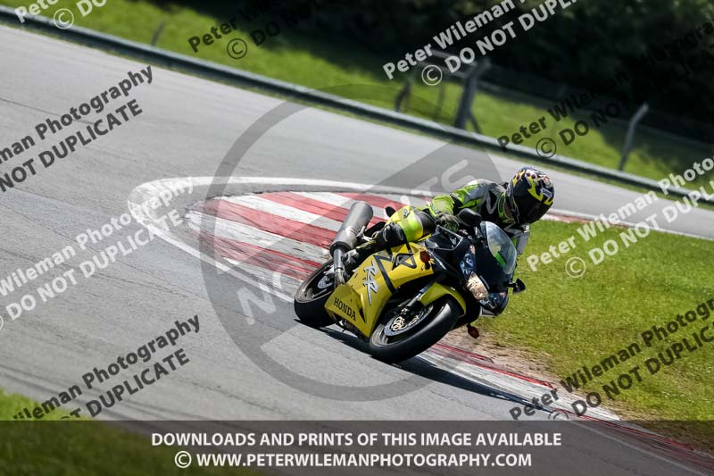 donington no limits trackday;donington park photographs;donington trackday photographs;no limits trackdays;peter wileman photography;trackday digital images;trackday photos